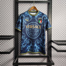 Camisa Itália Edição Especial Versace | 22/23 Torcedor Puma Masculino - Azul