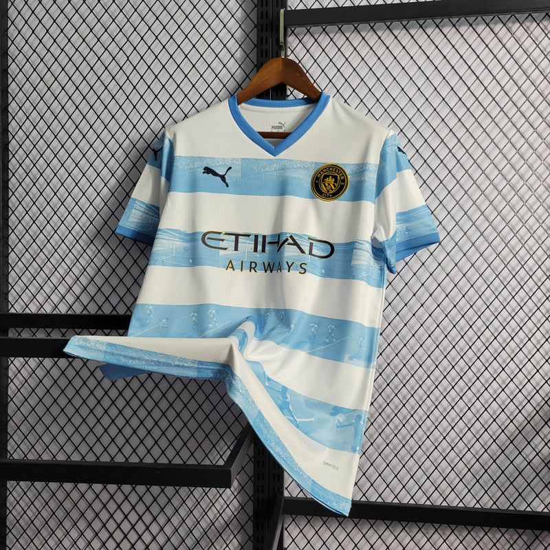 Camisa Manchester City Edição Especial | 22/23 Torcedor Puma Masculino - Branco e Azul