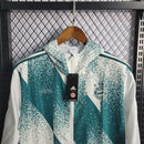 Jaqueta Corta-Vento Bayern de Munique 23/24 Masculino Adidas - Branco