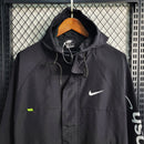 Jaqueta Corta-Vento Nike Swoosh - Preto