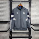 Jaqueta Corta-Vento Real Madrid 24/25 Masculino Adidas - Cinza