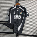 Camisa Retrô Real Madrid Third 06/07 - Preto
