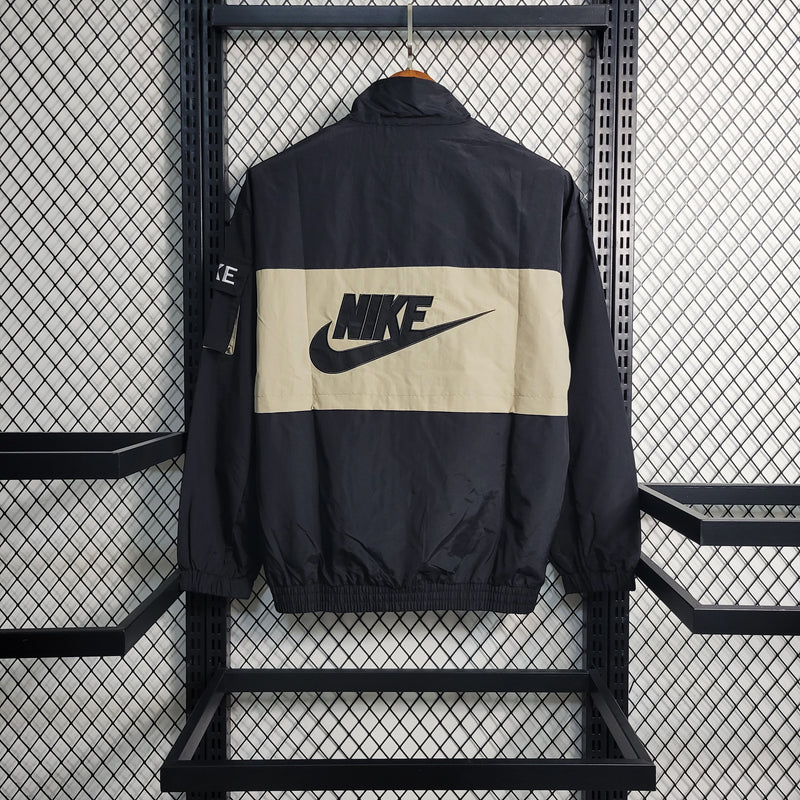 Jaqueta Corta-Vento Nike Treasure - Azul marinho